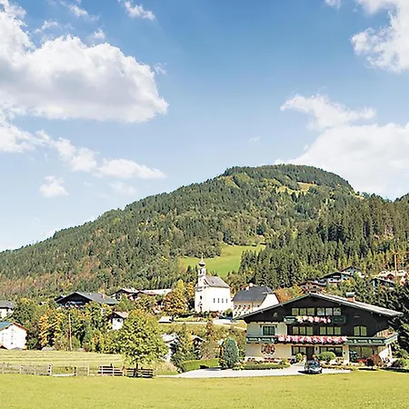 Gemuetliche Daire Flachau